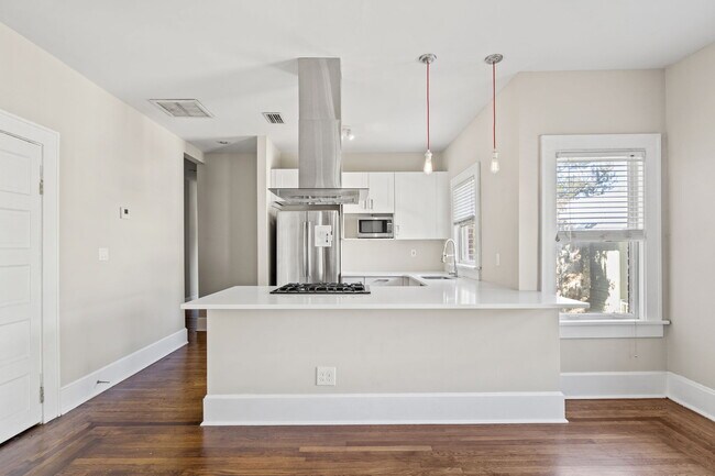 Foto del edificio - 1334 N Laura St