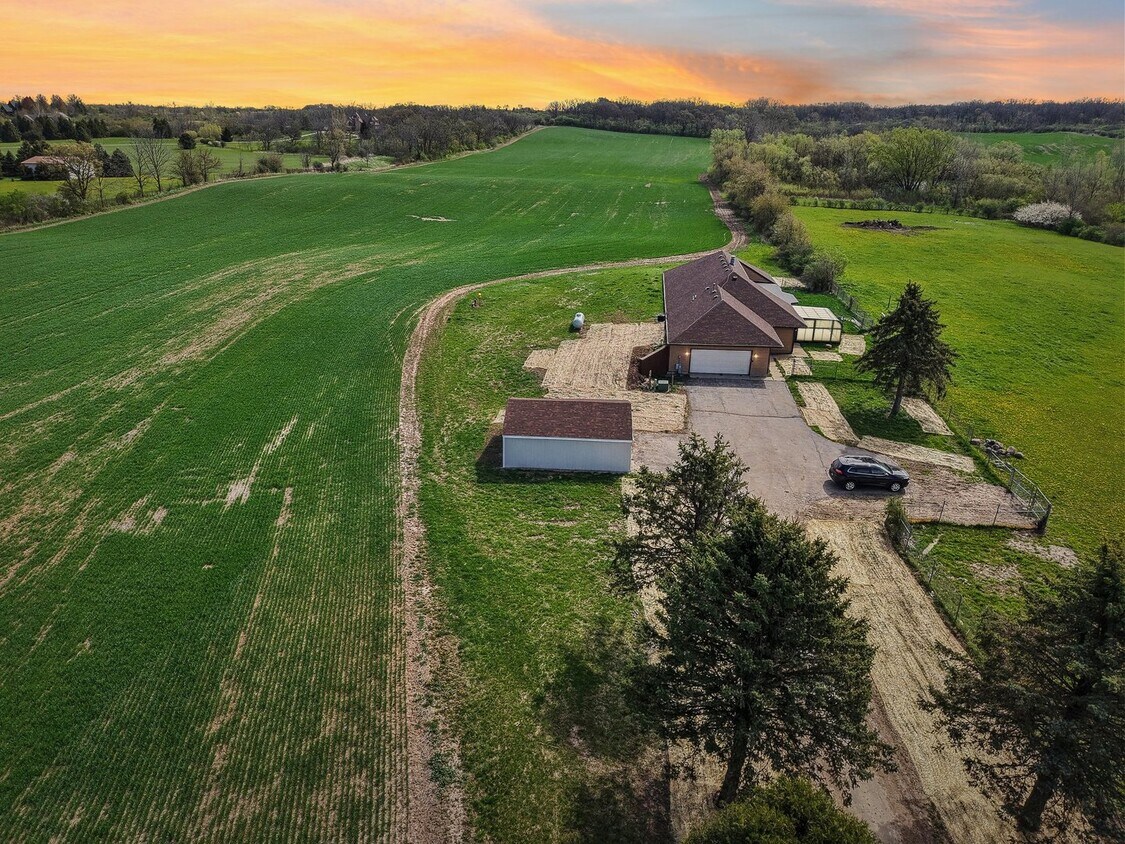 Foto principal - 1406 Busse Rd