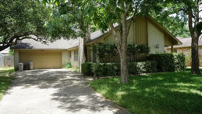 Building Photo - 13726 Meisterwood Dr