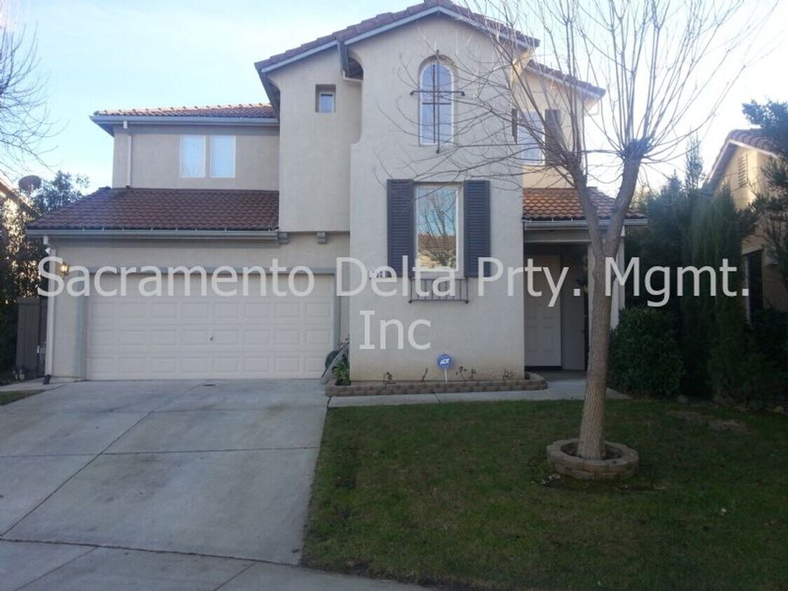 4 Bedroom 3 Bath home in Natomas House Rental in