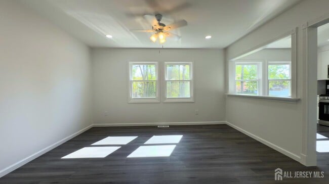 Building Photo - 412 Ryders Ln