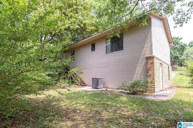 Building Photo - 203 Winterhaven Dr