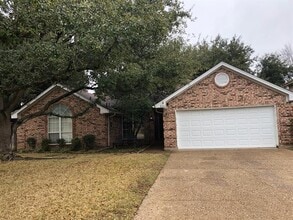 Building Photo - 5311 Altacrest Ct