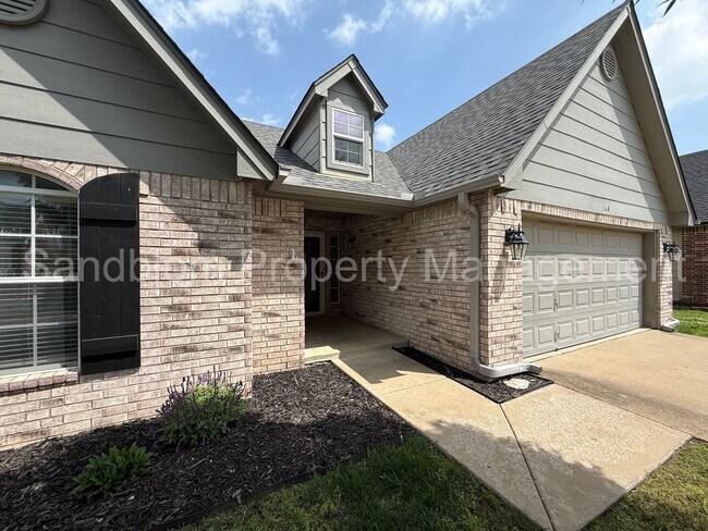 Foto del edificio - For Lease | Broken Arrow | Available Now!