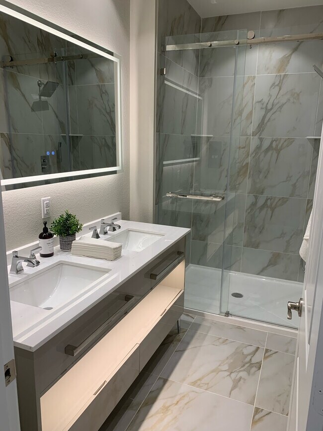 Foto del edificio - West End Estates