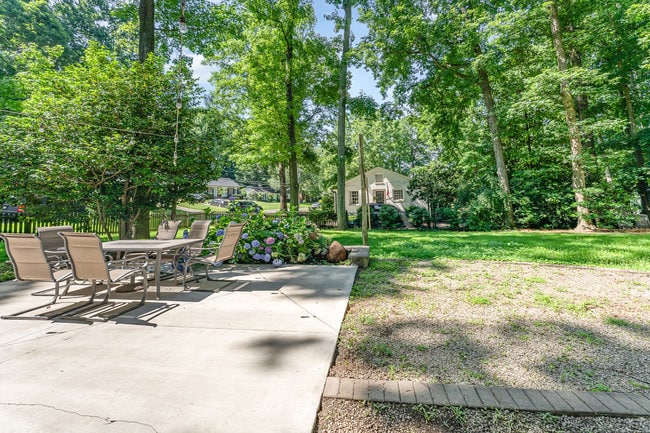 Foto del edificio - 4014 Sulkirk Rd