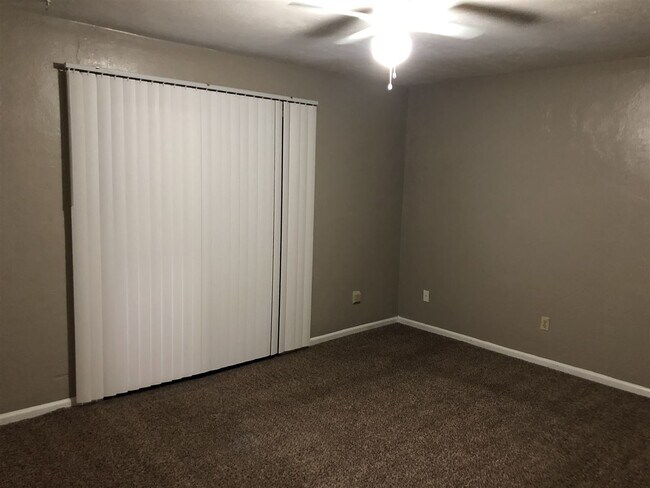 Foto del edificio - 1430 Willow Bend Way