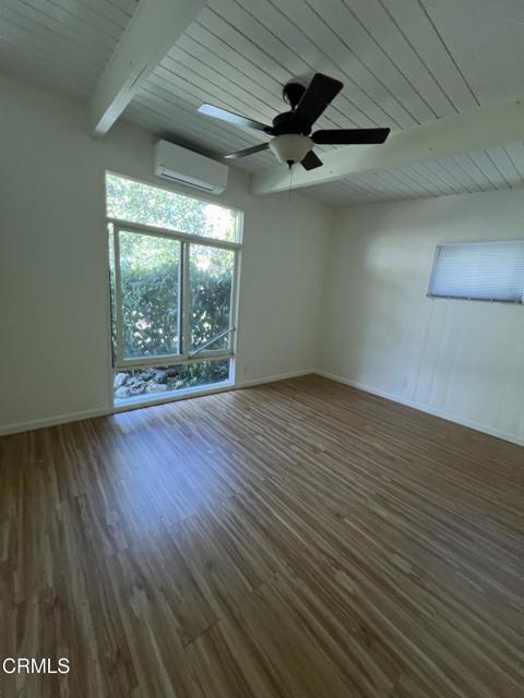 Foto del edificio - 3707 Mayfield Ave