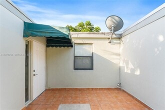 Building Photo - 6436 Miami Lakes Dr