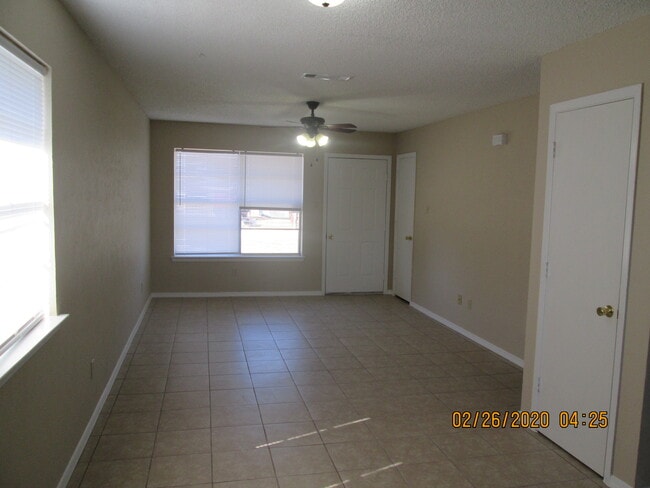 Building Photo - 2029 Brandi Ln
