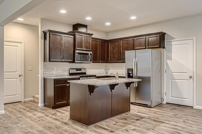 Foto del edificio - Beautiful Gresham Single-Family Home COMING SOON with a SPECIAL OFFER of $150 credit on your firs...