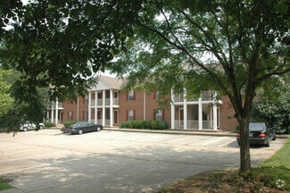 Building Photo - 79 Forest Hill Dr
