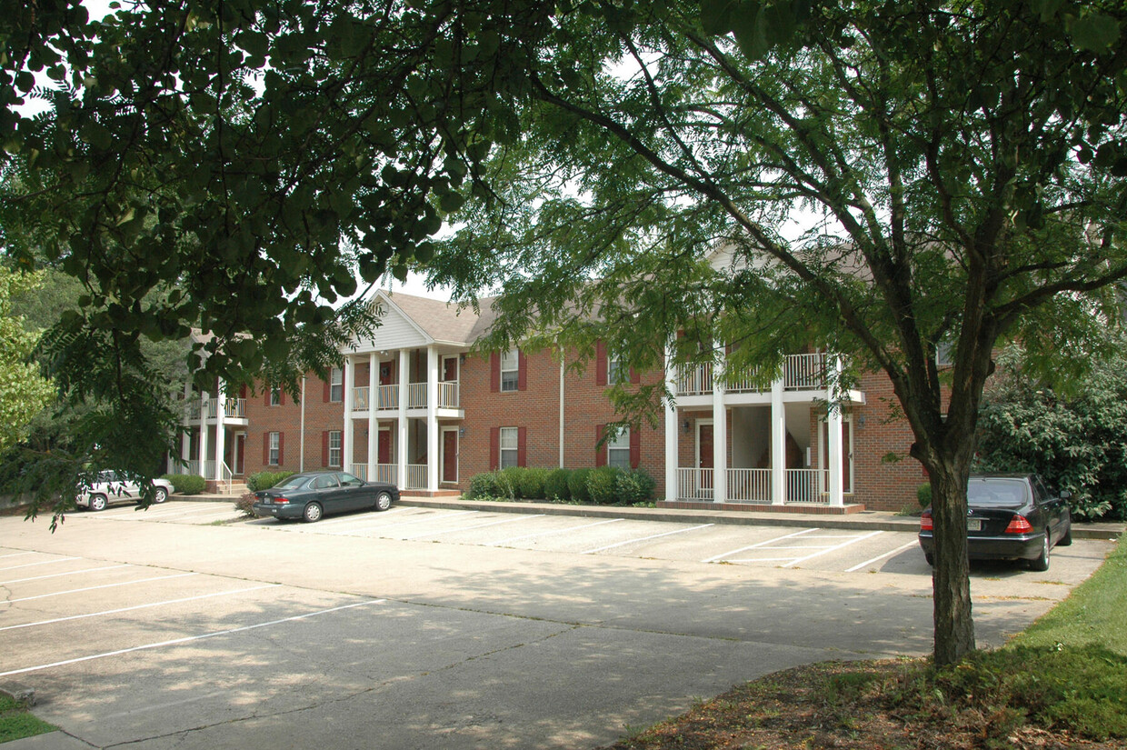 Foto principal - 79 Forest Hill Dr