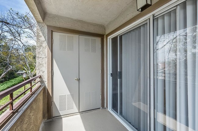 Villas Aliento Apartment Homes Rancho Santa Margarita Ca Apartments Com