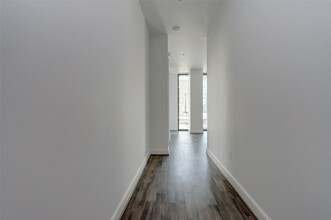 Building Photo - 1211 Caroline St