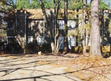 Primary Photo - 1264-1270 Lowe Ln