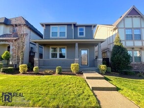 Building Photo - 28857 SW Geneva Loop