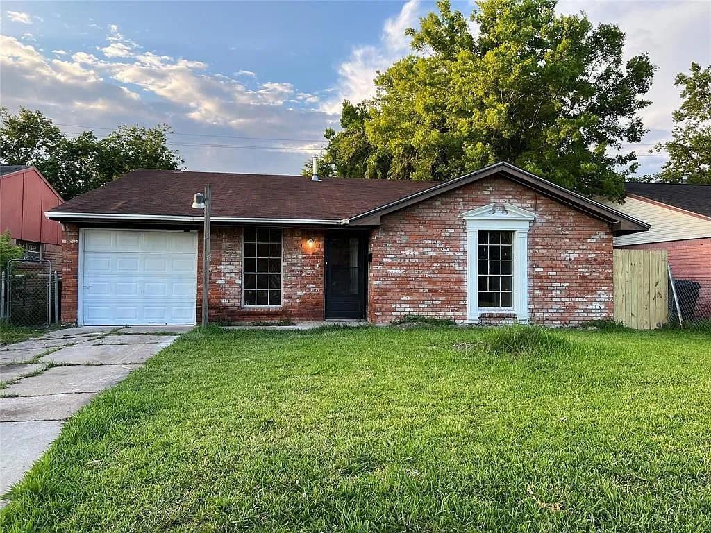 Primary Photo - 4006 Heatherbrook Dr