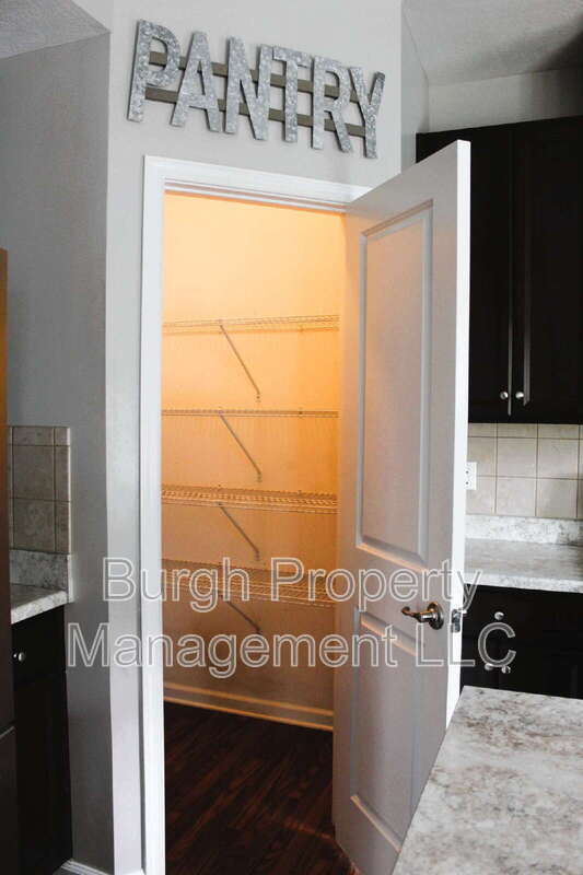 Foto del edificio - 331 Greene Dr
