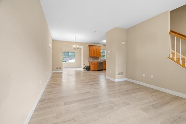 Building Photo - 14 Marlyn Rd