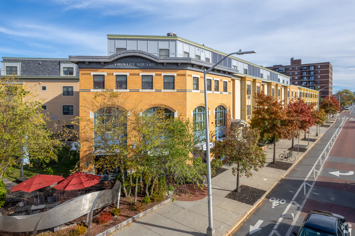 Primary Photo - Trolley Square