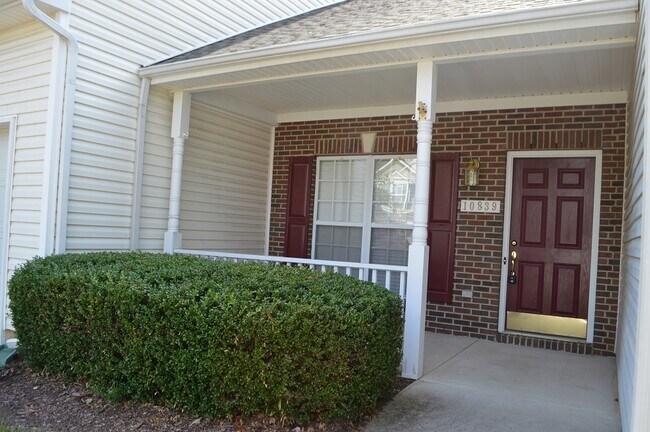 Foto del edificio - 10839 Laurnet Pl., Raleigh, NC - Bev Rober...