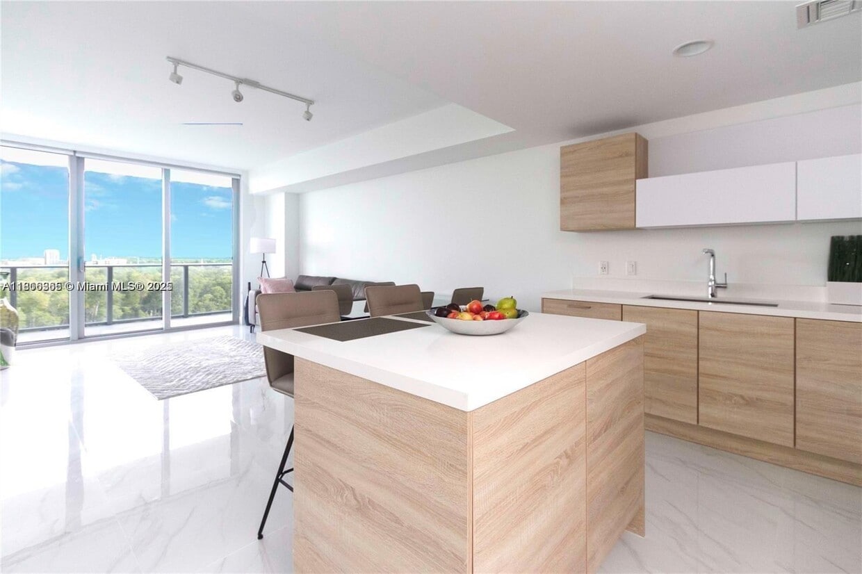 Primary Photo - 16385 Biscayne Blvd