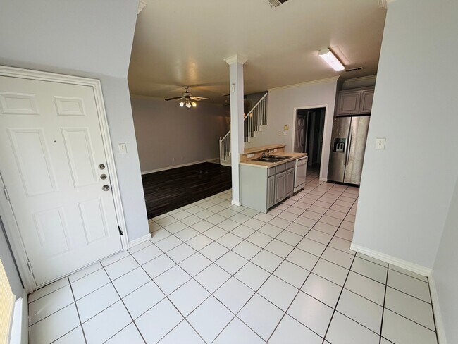 Building Photo - 5728 Blackmon Ct