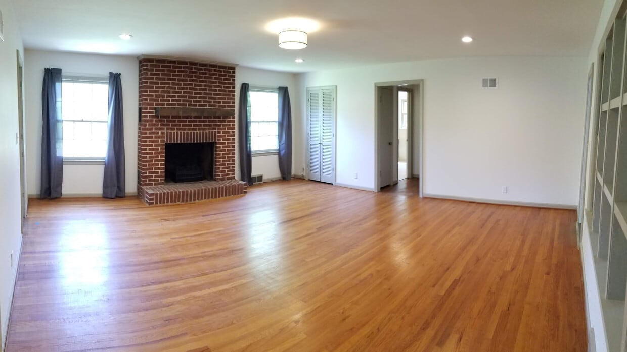 406 SW Walnut St, Lee's Summit, MO 64063 House Rental in Lee's Summit