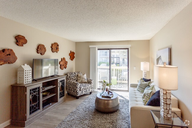 Sala de estar - Sheffield Heights Apartment Homes