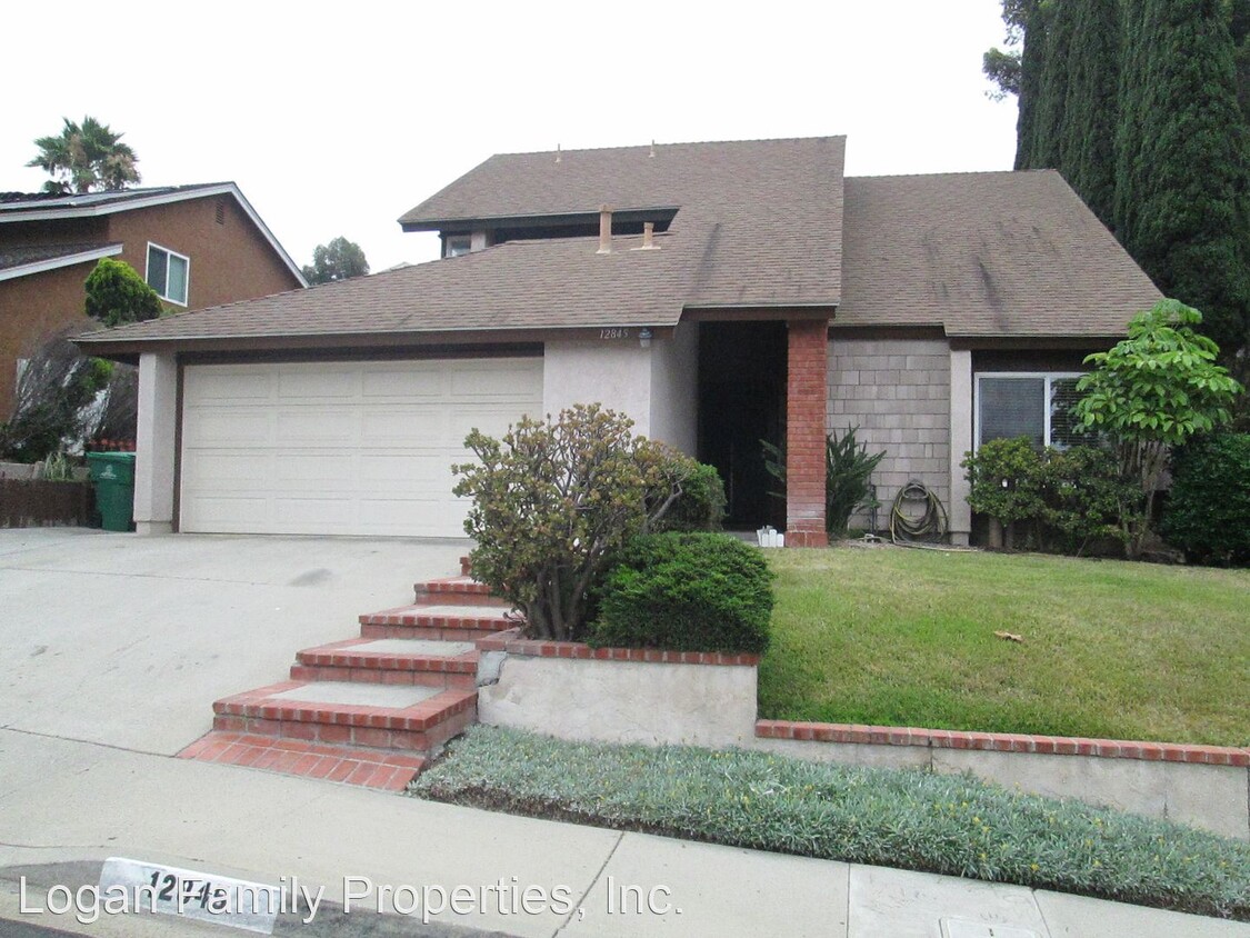 Primary Photo - 3 br, 2.5 bath House - 12845 War Horse Street