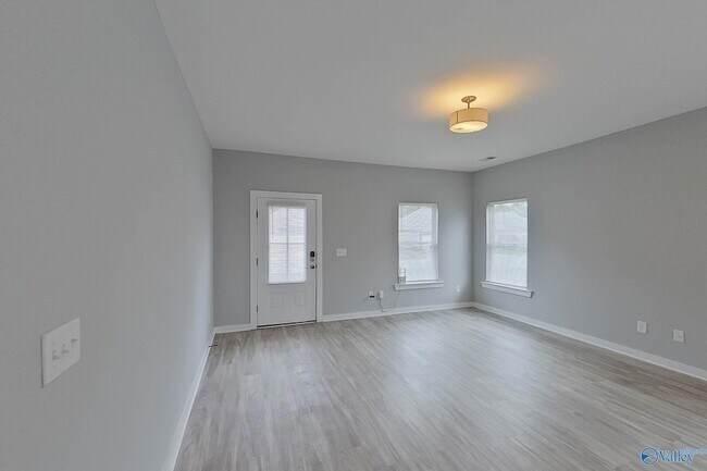 Foto del edificio - 520 White Oak Cir