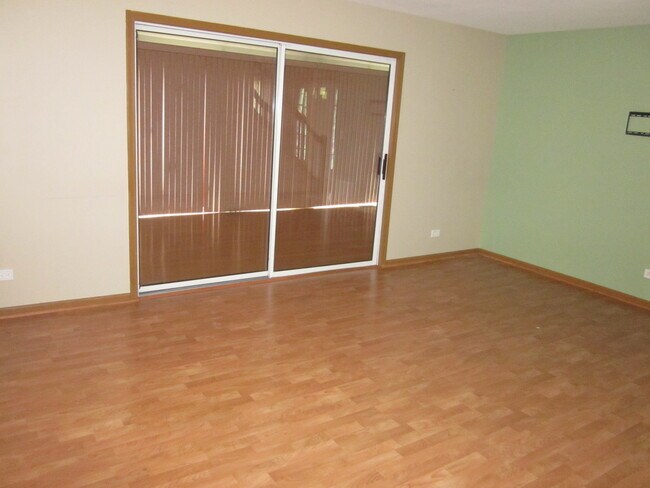 Foto del edificio - 9 Larkspur Ln