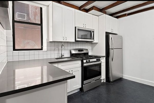 Foto del edificio - 1075 Grant Ave