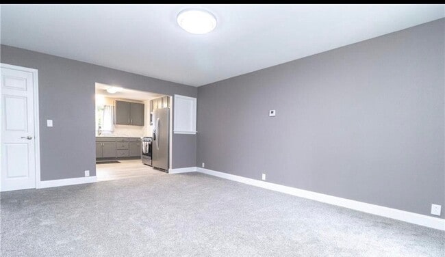 Building Photo - 915 Rimer Dr