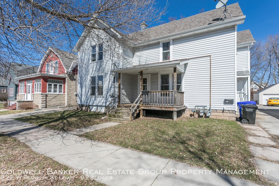 Primary Photo - 822 W Franklin St