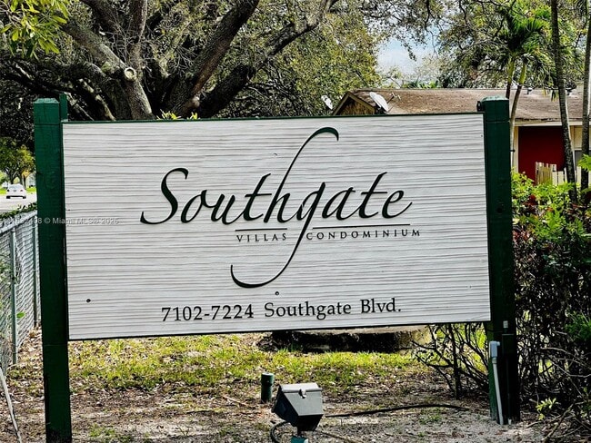 Building Photo - 7124 Southgate Blvd