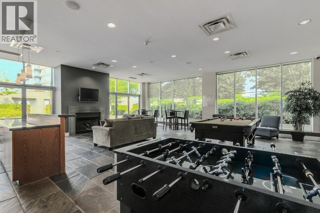 Building Photo - 6233 Katsura St