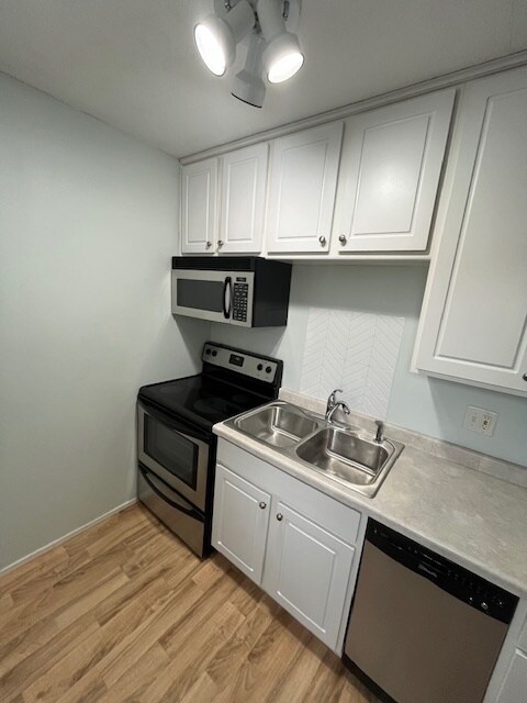 Foto del edificio - 3729 Snelling Ave