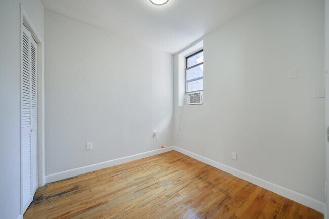 Foto del edificio - 2 bedroom in NEW YORK NY 10018