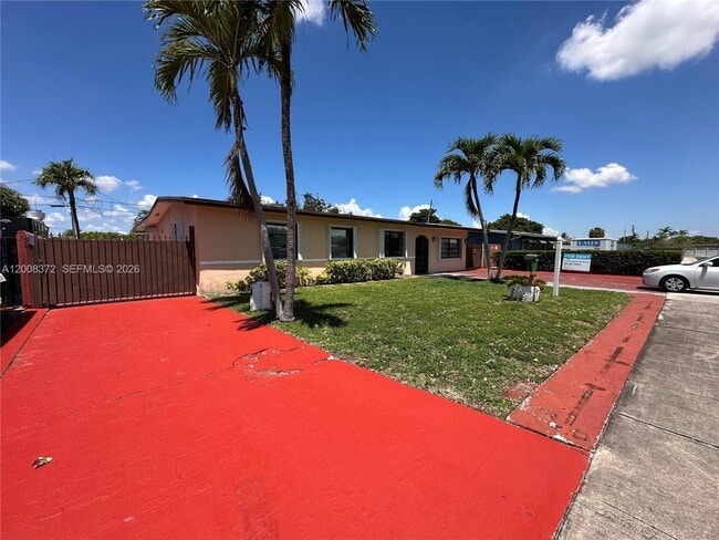 Building Photo - 3100 SW 103rd Ct