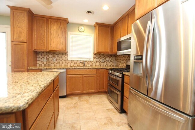 Foto del edificio - 26499 Hollyville Rd