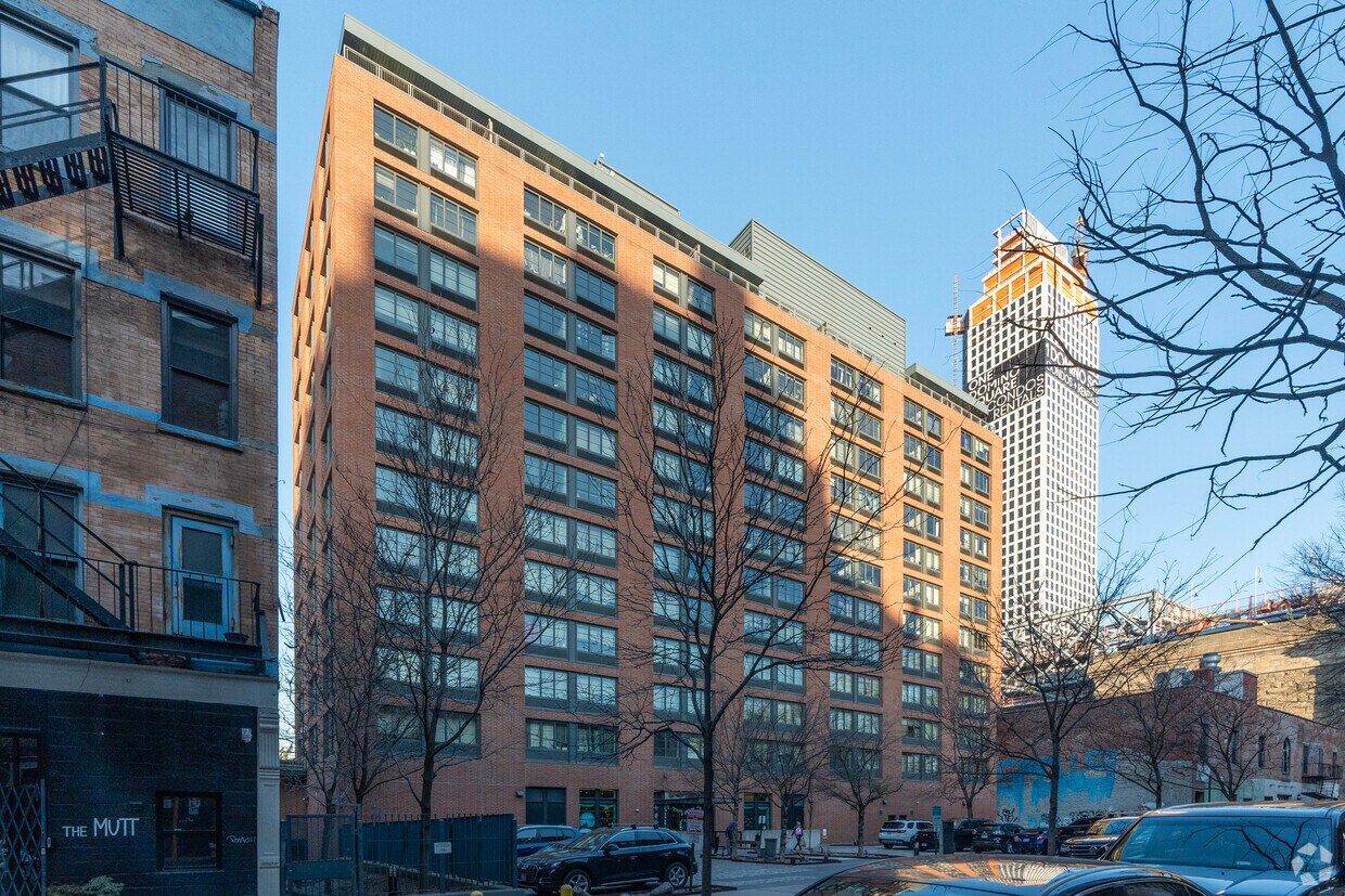 Dunham Place Apartments in Brooklyn, NY