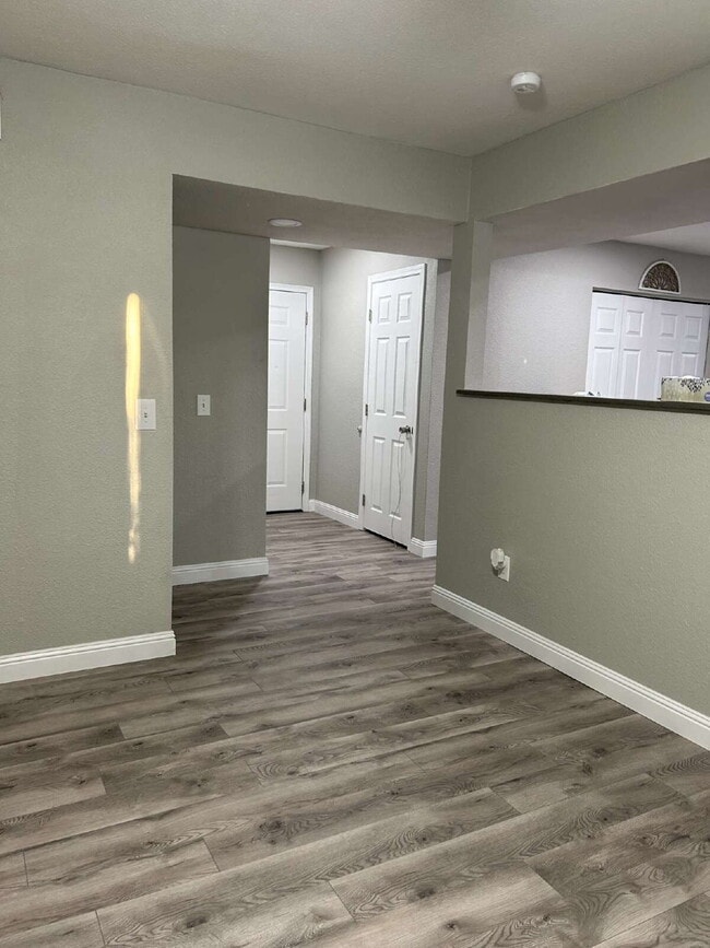 Building Photo - "Well Maintained 3-Bedroom, 2 Bathroom in Yuma Valley!"