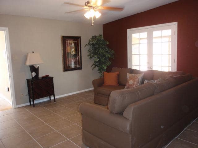 Foto del edificio - 420 E Garfield St