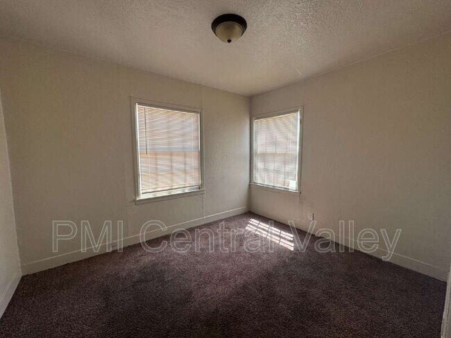 Foto del edificio - 1112 Barberry Ln