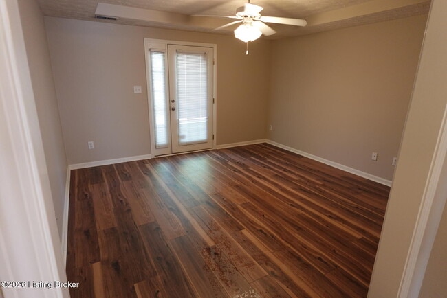 Building Photo - 829 Garden Pointe Dr