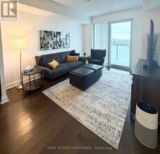 Building Photo - 65 St Mary St