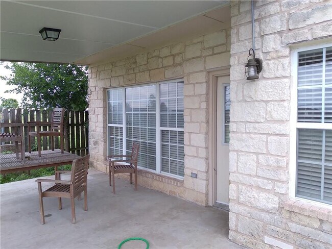 Building Photo - 1600 Co Rd 134
