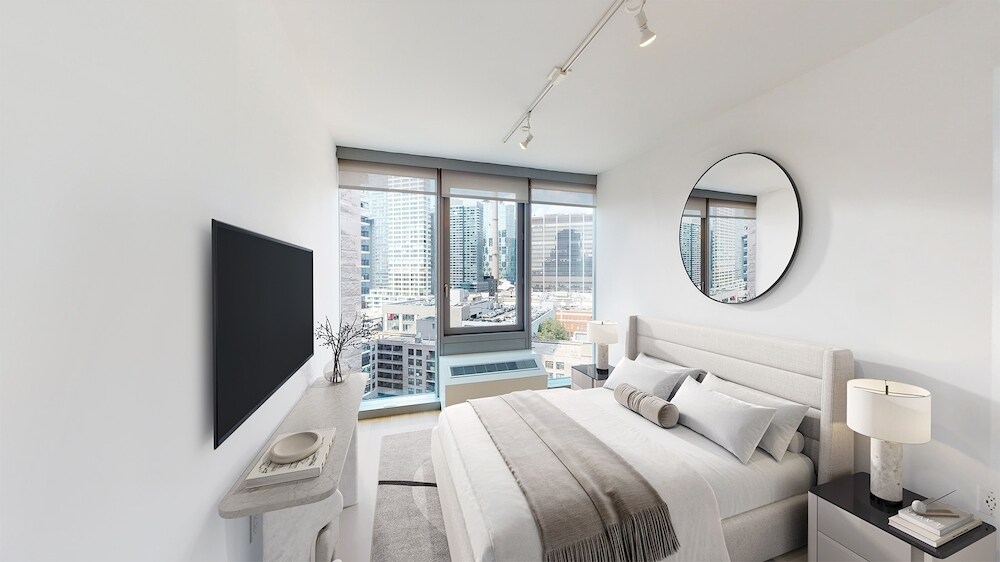 Foto principal - 550 W 54th St
